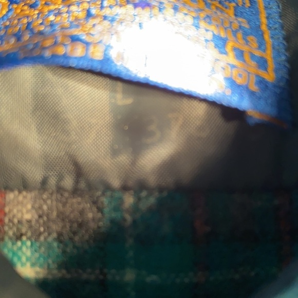 Pendleton 100% Wool Long Sleeve Button Down Vintage Shirt - Picture 13 of 13